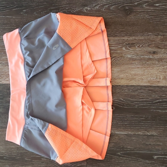 Champion skorts size M - Picture 5 of 10